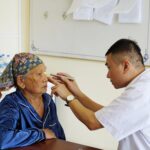 CDC Quảng Ninh khám sàng lọc các bệnh về mắt miễn phí cho người dân